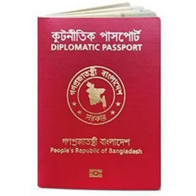 डिप्लोमॅटिक पासपोर्टसह शेख हसीना किमान ४५ दिवस व्हिसाशिवाय भारतात राहू शकतात.