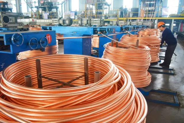 બીબીસી ગુજરાતી ડોનાલ્ડ ટ્રમ્પ ટેરિફ વોર ક્રૂડ ઑઇલ ભાવ પેટ્રોલ ડીઝલ ઈંધણ રાંધણગેસ અમેરિકા ચીન