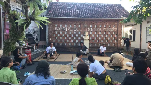 PKI, partai komunis indonesia, Bali, pembantaian massal 1965-1966, tameng, Agung Alit, Ibed Yuga, Janger merah, Desa Batu Agung, taman 65, Jembrana, kuburan massal, tameng, pemuda marhaen