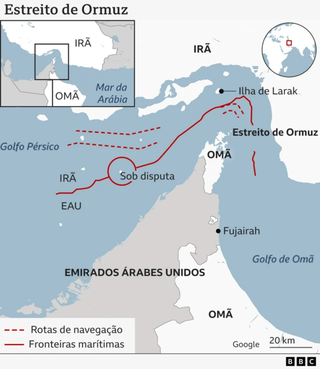 Mapa mostra o Estreito de Ormuz e os países que o margeiam, com as rotas de navegação e fronteiras marítimas destacadas com linhas vermelhas contínuas e pontilhadas