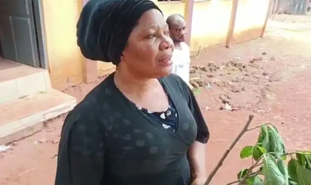 Dkt Chinwe Diara duru ụmụnwaanyị obodo mee ngagharịiwe maka etu e siri egbu ndị mmadụ aghara aghara n'obodo ha