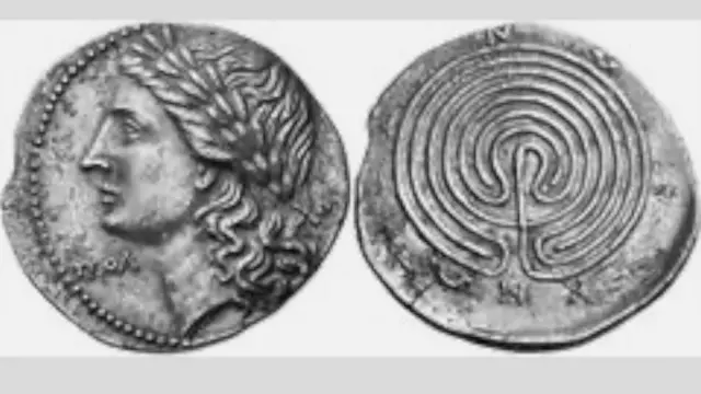 रोमन काळातल्या नाण्यांवर कोरलेलं लॅबिरिन्थ रचनेचं चित्र.