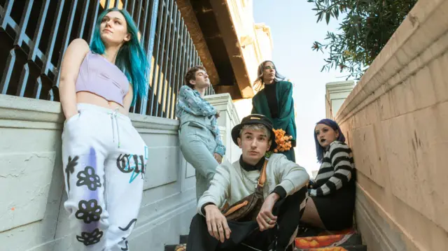 Молодь на сходах 