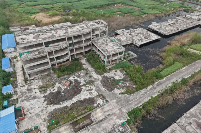 Proyecto abandonado de Evergrande en la ciudad de Fuyang provincia de Anhui.