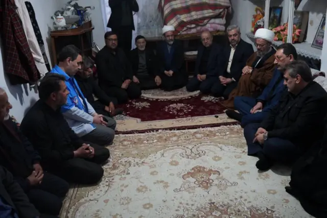دیدار وزیر صنعت، معدن و تجارت با خانواده جان‌باختگان معدن