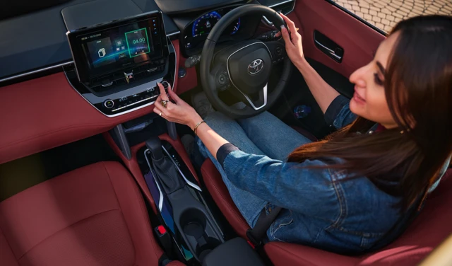 ٹویوٹا، انڈس، کراس