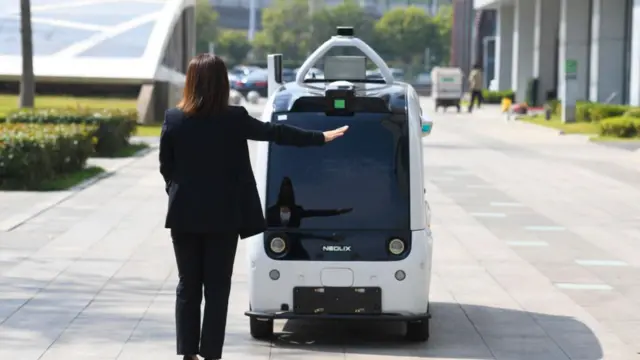 ভবিষ্যতে ফেরিওয়ালার কাজও করবে এসব অটোনোমাস গাড়ি।