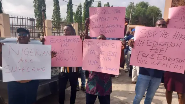 Aworan ẹgbẹ oṣiṣẹ NLC