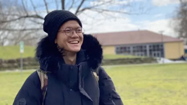 Juan merasakan perbedaan udara saat ia tinggal di Jerman dan ketika ia pulang ke Indonesia