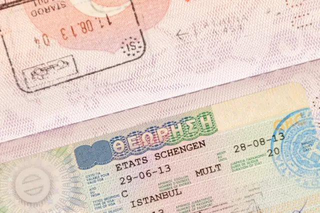 Bir Türk pasaportundaki Yunan Schengen vizesi. 