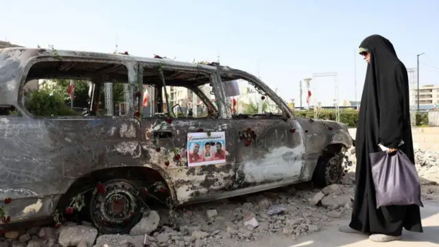 حطام سيارة في إيران 