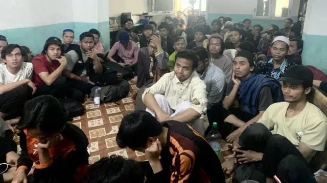 Para WNI yang dievakuasi dari Sudan.