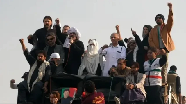 علي امین کنډاپور او بشری بي بي