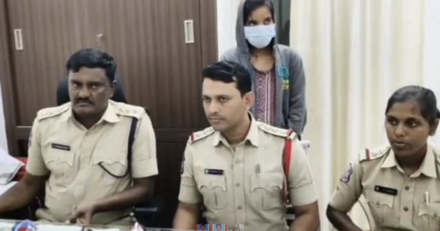 તેલંગણા પોલીસ, માતા-પિતાની હત્યા, પ્રેમમાં હત્યા, પ્રેમલગ્નમાં અવરોધ, ક્રાઇમ સ્ટોરી, બીબીસી ગુજરાતી 