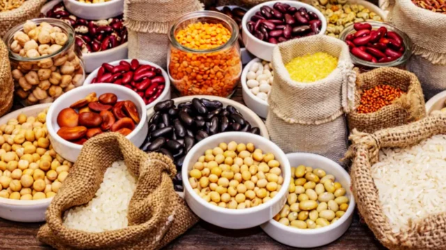 ਦਾਲਾਂ ਅਤੇ ਅਨਾਜ