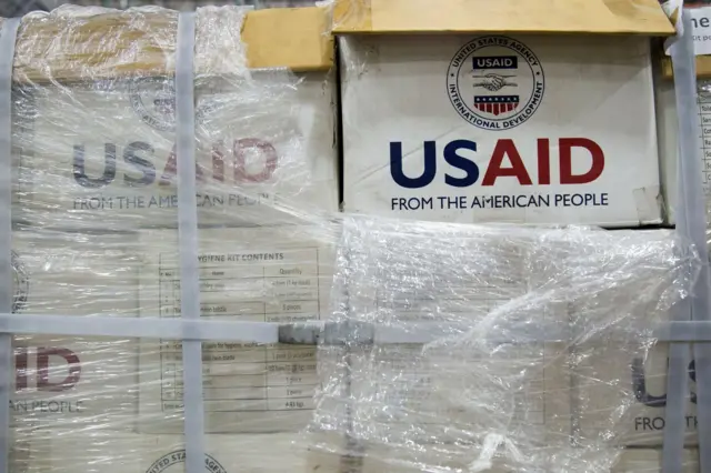 USAID အစီအစဥ်အားလုံး ရက် ၉၀ ဆိုင်းငံ့ထား