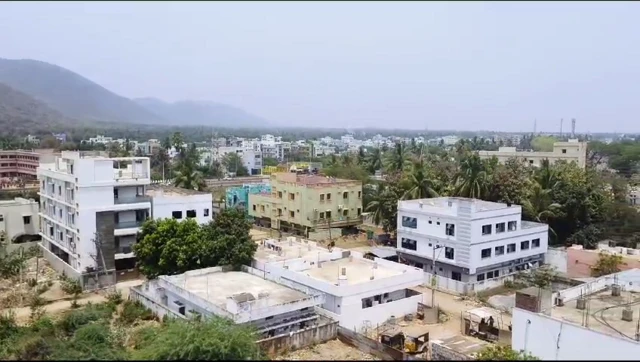 విశాఖపట్నం అంతర్జాతీయ విమానాశ్రయం, భోగాపురం విమాానాశ్రయం, రాజమండ్రి, పాయకరావు పేట, విమానయాన శాఖ