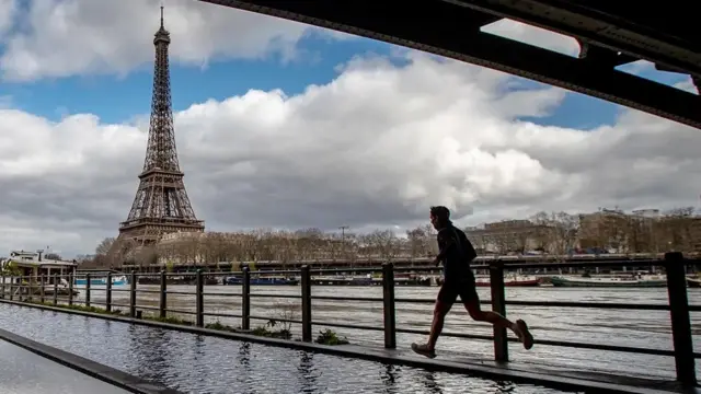 Selon les experts, nous devrions essayer d’atteindre notre pic physique dans la trentaine pour nous donner un bon niveau de forme dans les années à venir 