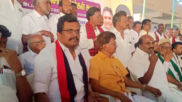 தேனி தொகுதி அமமுக அதிமுக திமுக டிடிவி தினகரன்