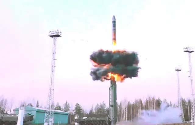 రష్యా, అమెరికా, పుతిన్, అణ్వాయుధాలు, యుక్రెయిన్, బ్రిటన్, రష్యా అణ్వస్త్ర విధానం, నేటో దేశాలు