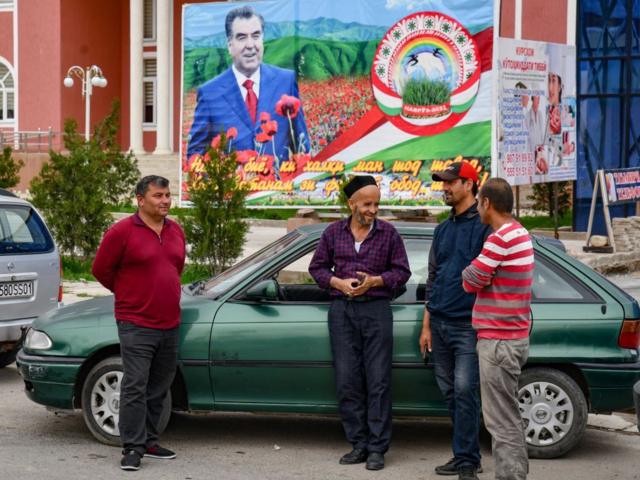 На улицах Душанбе