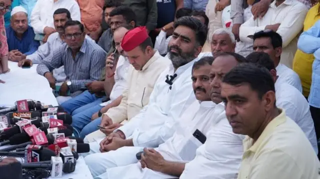 પ્રેસ કૉન્ફરેન્સમાં અતુલ પ્રધાન