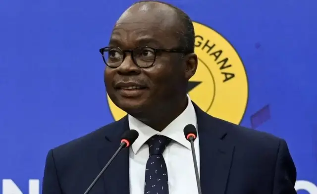 Ernest Addison, gouverneur de la banque centrale,