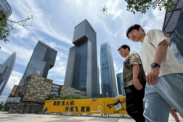 Ciudad china con rascacielos