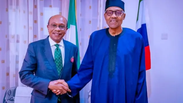 Emefiele na Buhari