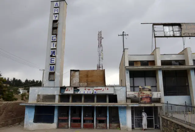 د کابل په باغ بالا کې د اریوب سېنما ودانۍ، تله ۱۳۹۲