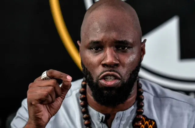 L'activiste anticolonial Kemi Seba, lors d'une conférence de presse le 26 juin 2020 à Paris. (Illustration)