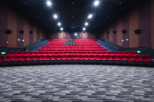 சினிமா தியேட்டர்