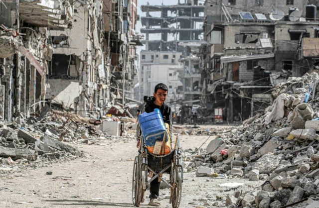 ከጋዛ 2.3 ሚሊዮን ነዋሪዎች መካከል አብዛኞቹም ተፈናቅለዋል