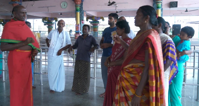 స్తంభాలగిరి ఆలయంలో పూజారులుగా నాలుగో తరం