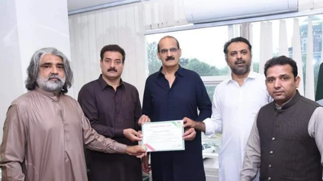 عمران خان