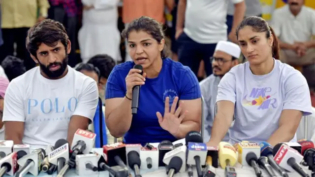 రెజ్లర్లు