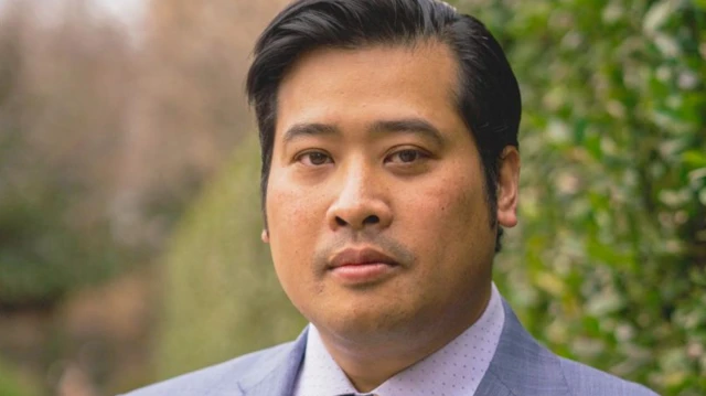 วัชเรศร วิวัชรวงศ์ หรือ “ท่านอ้น”