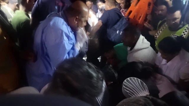 இலங்கை, பேருந்து விபத்து, மீட்புப் பணி, விபத்து, பயணம்