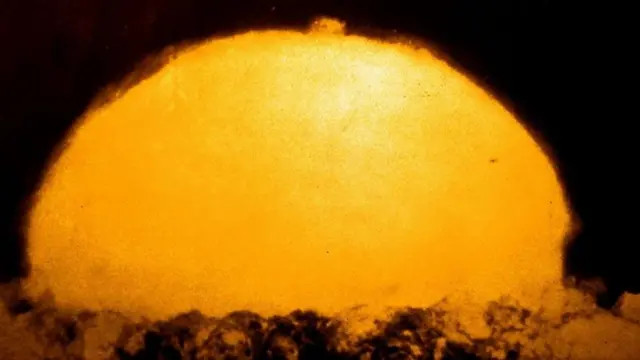 परमाणु बम