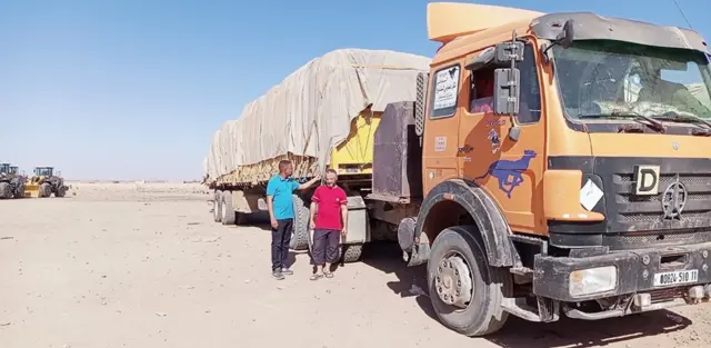 Les camions de Moustapha Backa bloqués à la frontière algérienneborder