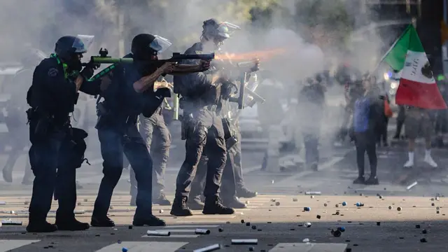 அமெரிக்கா, டிரம்ப், லாஸ் ஏஞ்சலிஸ் வன்முறை, குடியேற்றக் கட்டுப்பாடுகள் 