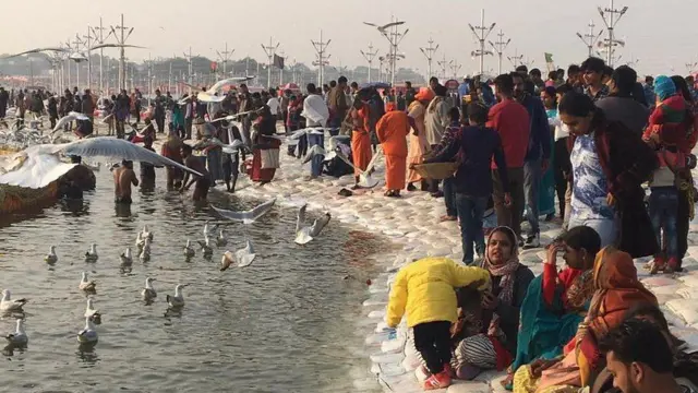 నదీ స్నానం 