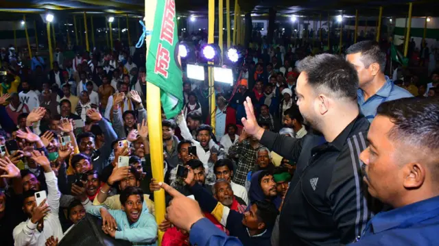 तेजस्वी यादव