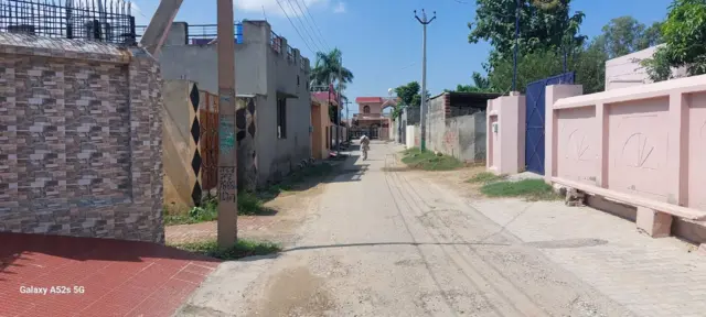 ਪਿੰਡ ਦੀਆਂ ਗਲੀਆਂ