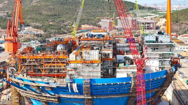 ၂၀၂၃ ဒီဇင်ဘာ ၆ ရက်မှာတွေ့ရတဲ့ တရုတ်၊ ရှန်ဒေါင်းပြည်နယ်က CNOOC ပိုင်သင်္ဘောကျင်းရဲ့ ရေပေါ်ထုတ်လုပ်သိုလှောင်တဲ့နေရာတစ်ခု