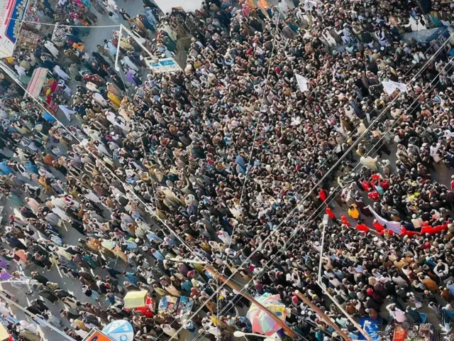 استقبال گسترده از اعضای تیم ملی فوتسال 