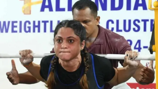 గర్భిణి, సోనికా యాదవ్