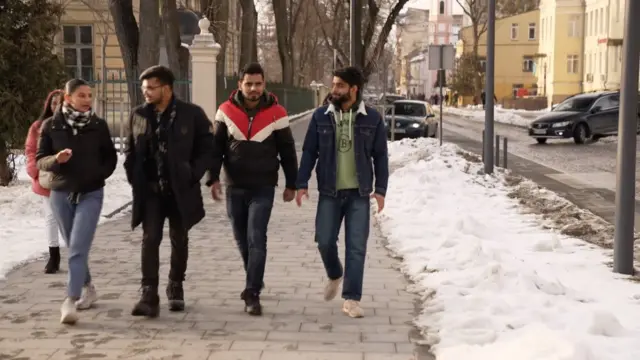 યુક્રેન પાછા ફરવા મજબૂર બની રહ્યા છે વિદ્યાર્થીઓ