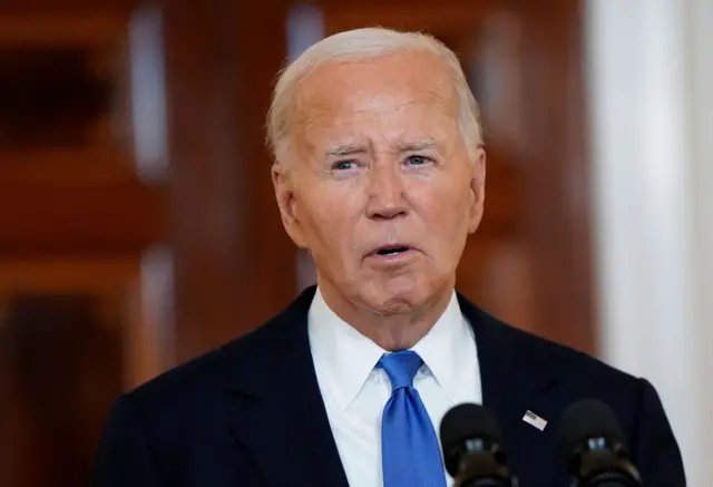 जो बायडन 