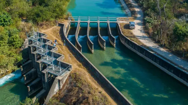 विद्युत् बाँध